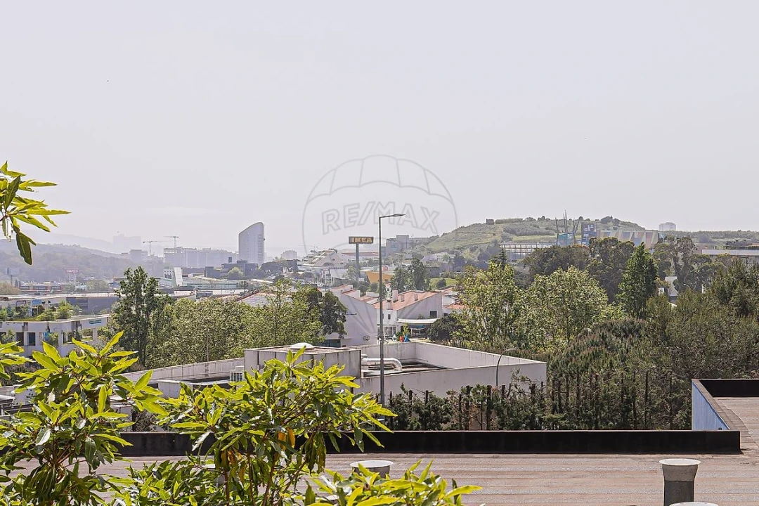 Apartamento T2 para Venda em Alfragide Foto 21