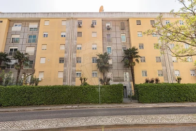 Apartamento T2 para Venda em Alfragide