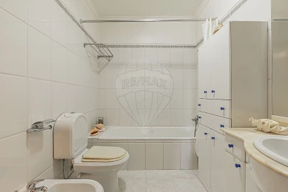 Apartamento T2 para Venda em Alfragide