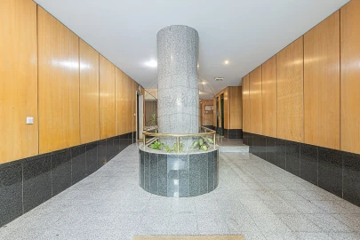 Apartamento T2 para Venda em Alfragide