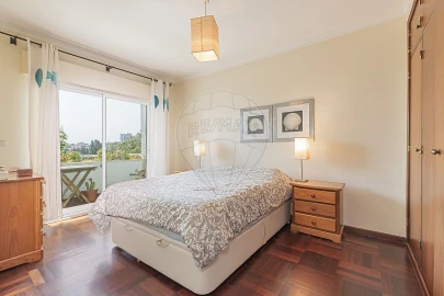 Apartamento T2 para Venda em Alfragide