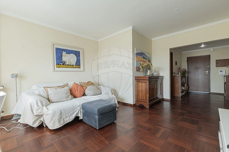 Apartamento T2 para Venda em Alfragide Foto 6