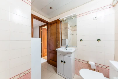 Apartamento T2 para Arrendamento em Seixal, Arrentela e Aldeia de Paio Pires