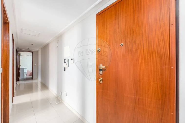 Apartamento T2 para Arrendamento em Seixal, Arrentela e Aldeia de Paio Pires Foto 12