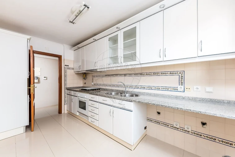 Apartamento T2 para Arrendamento em Seixal, Arrentela e Aldeia de Paio Pires Foto 5