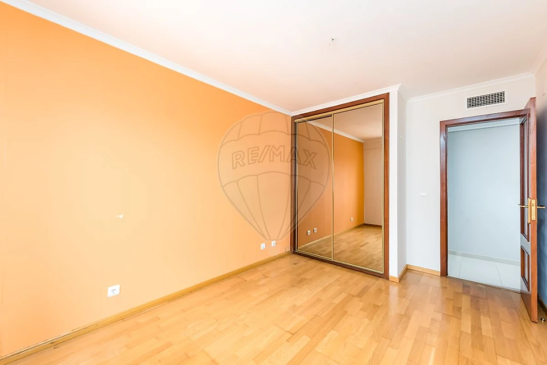 Apartamento T2 para Arrendamento em Seixal, Arrentela e Aldeia de Paio Pires Foto 7