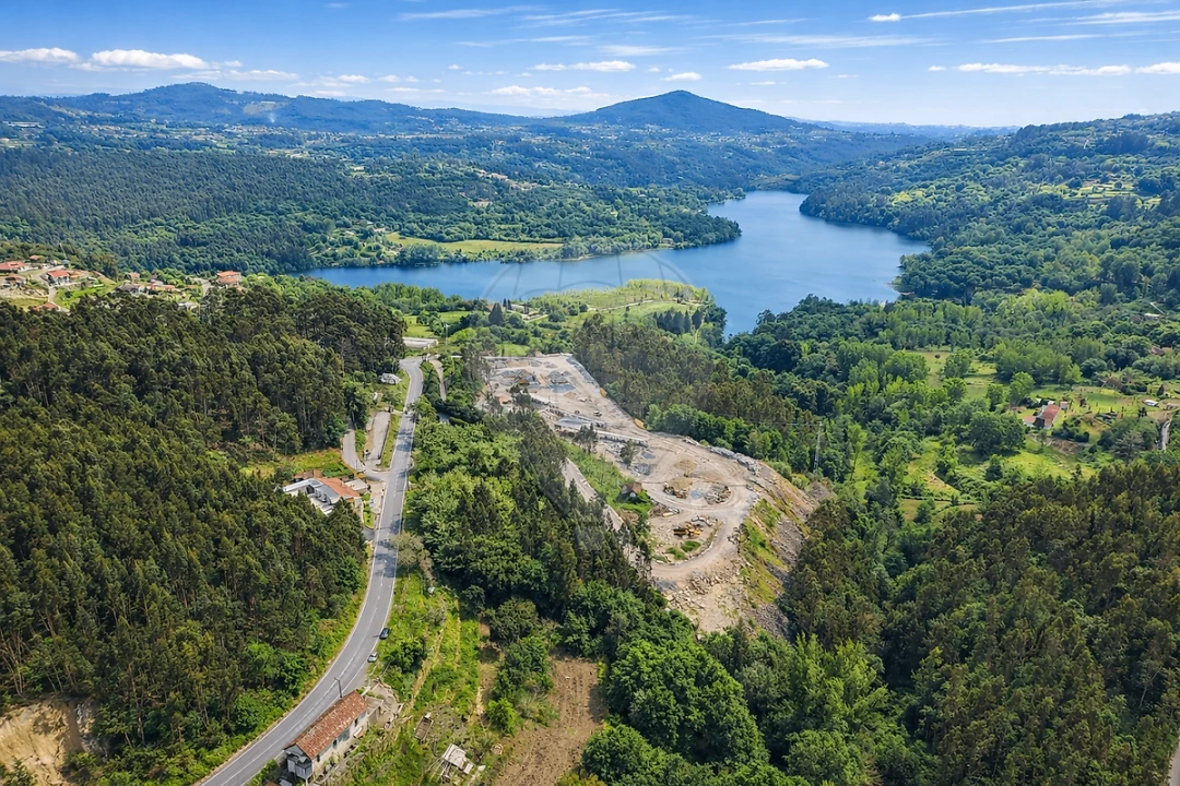 Moradia T2 para Venda em Abragão Foto 16