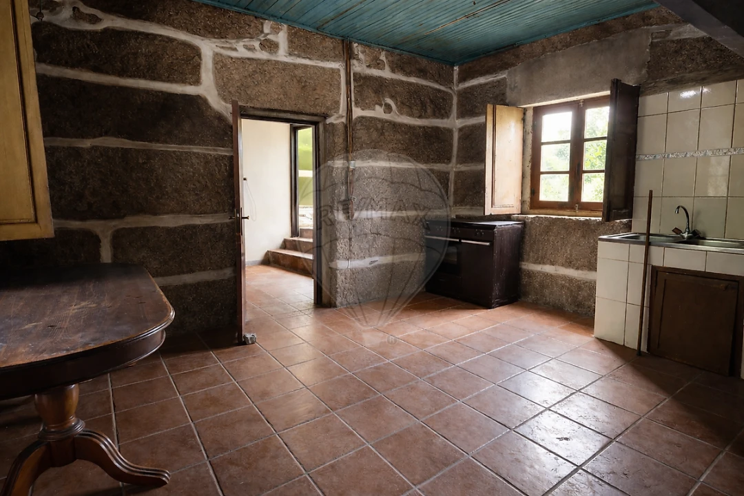 Moradia T2 para Venda em Abragão Foto 13