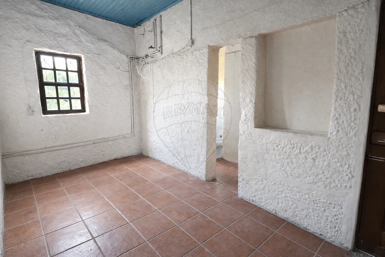 Moradia T2 para Venda em Abragão Foto 14