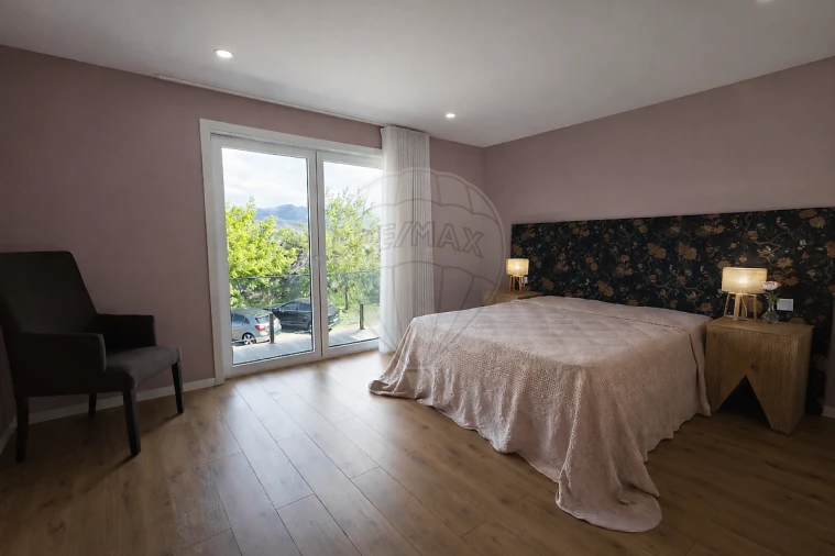 Moradia T3 para Venda em Abragão Foto 38