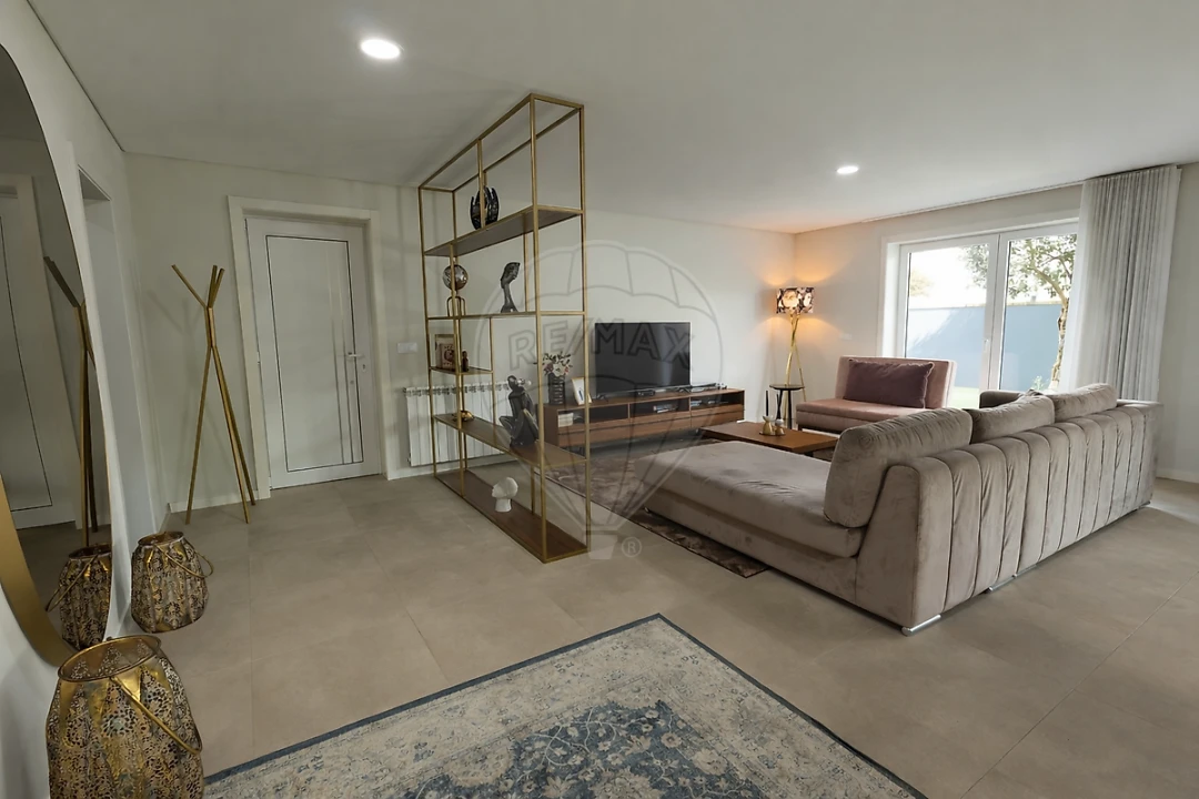 Moradia T3 para Venda em Abragão Foto 15