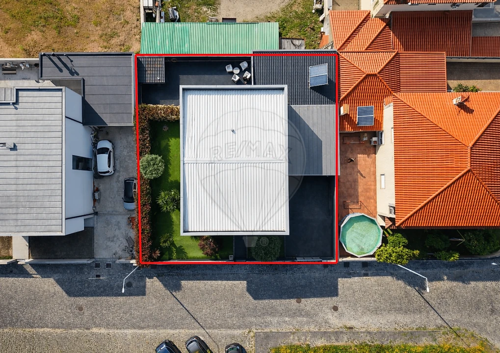 Moradia T3 para Venda em Abragão Foto 6