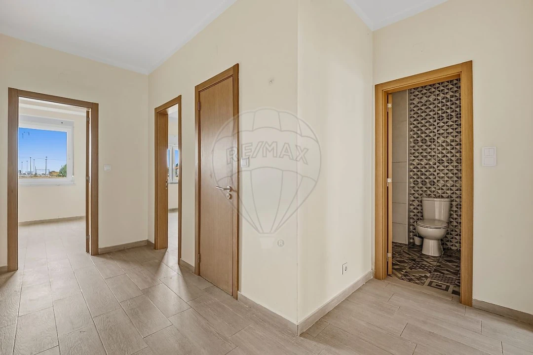 Apartamento T2 para Venda em Barreiro e Lavradio Foto 11