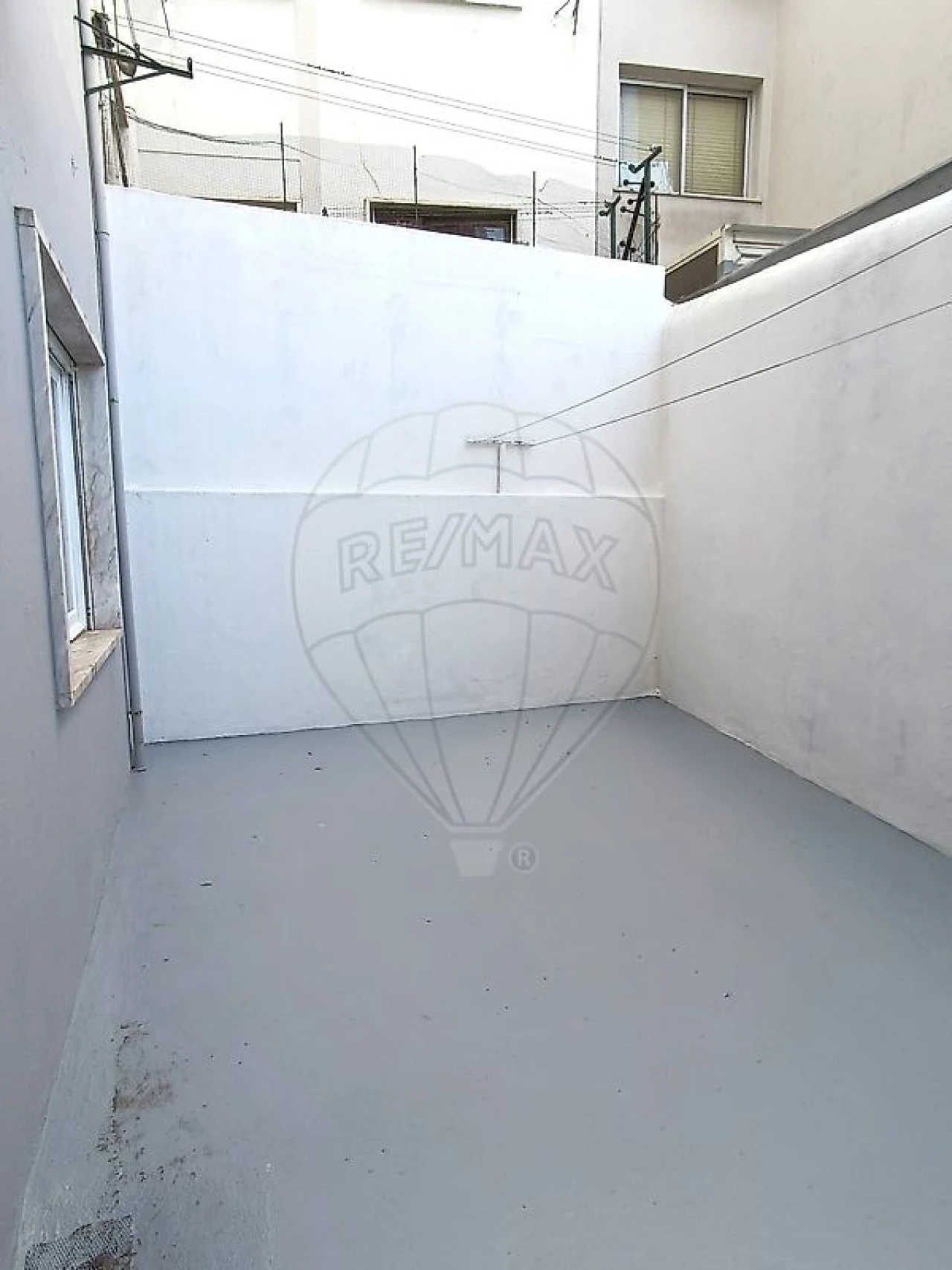 Apartamento T2 para Arrendamento em Ajuda Foto 1