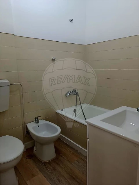 Apartamento T2 para Arrendamento em Ajuda