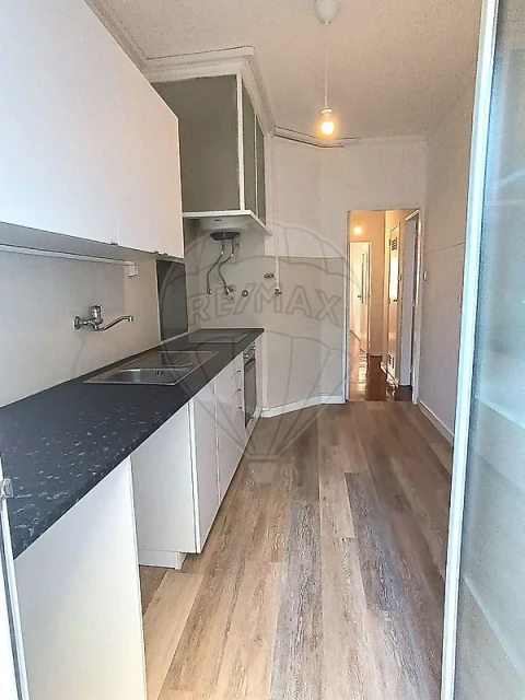 Apartamento T2 para Arrendamento em Ajuda