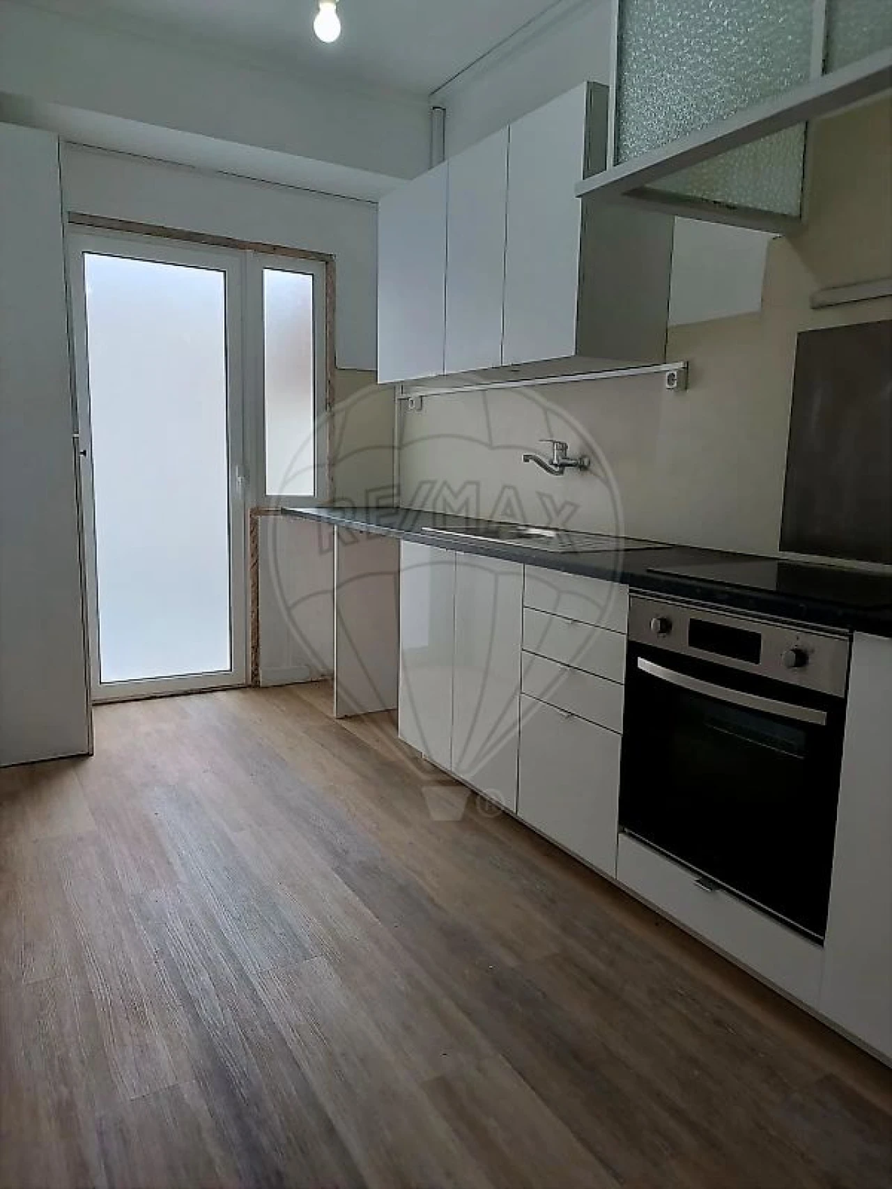 Apartamento T2 para Arrendamento em Ajuda Foto 9