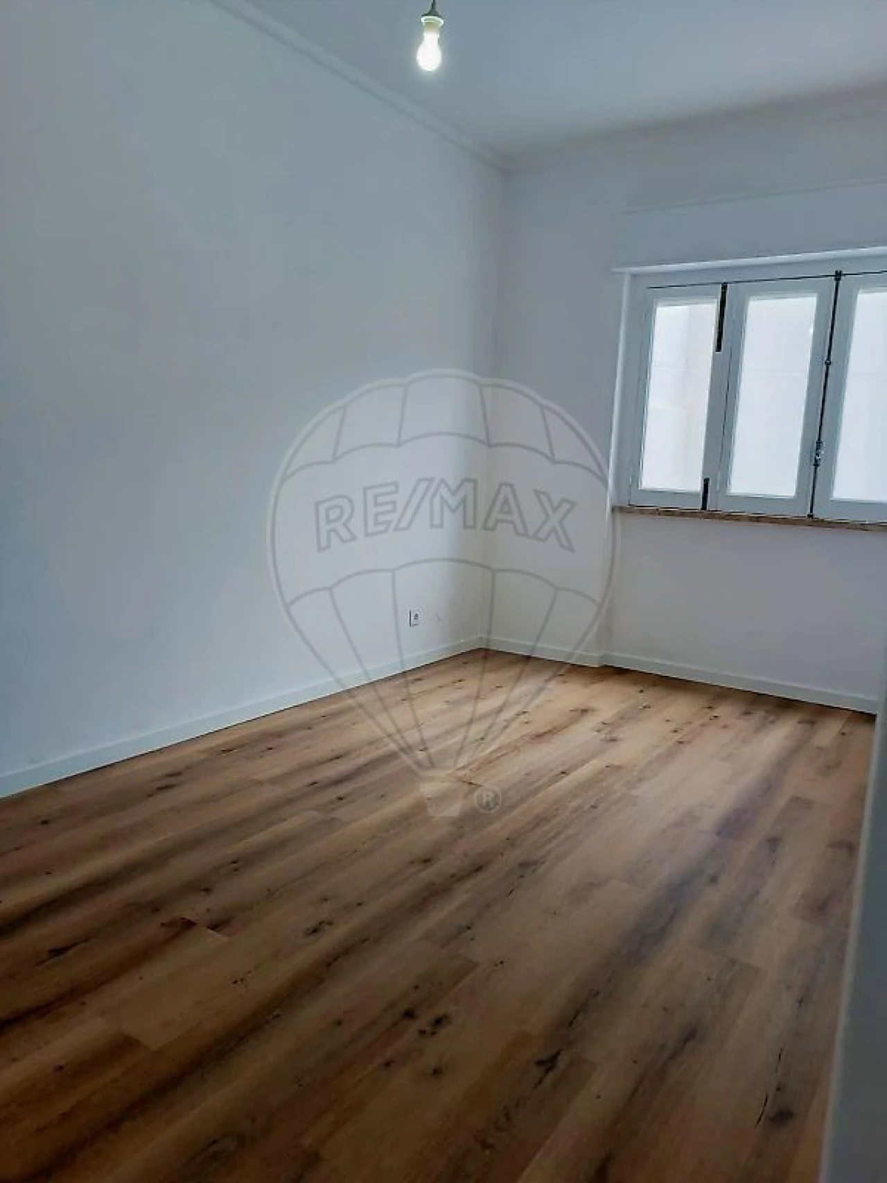 Apartamento T2 para Arrendamento em Ajuda Foto 13