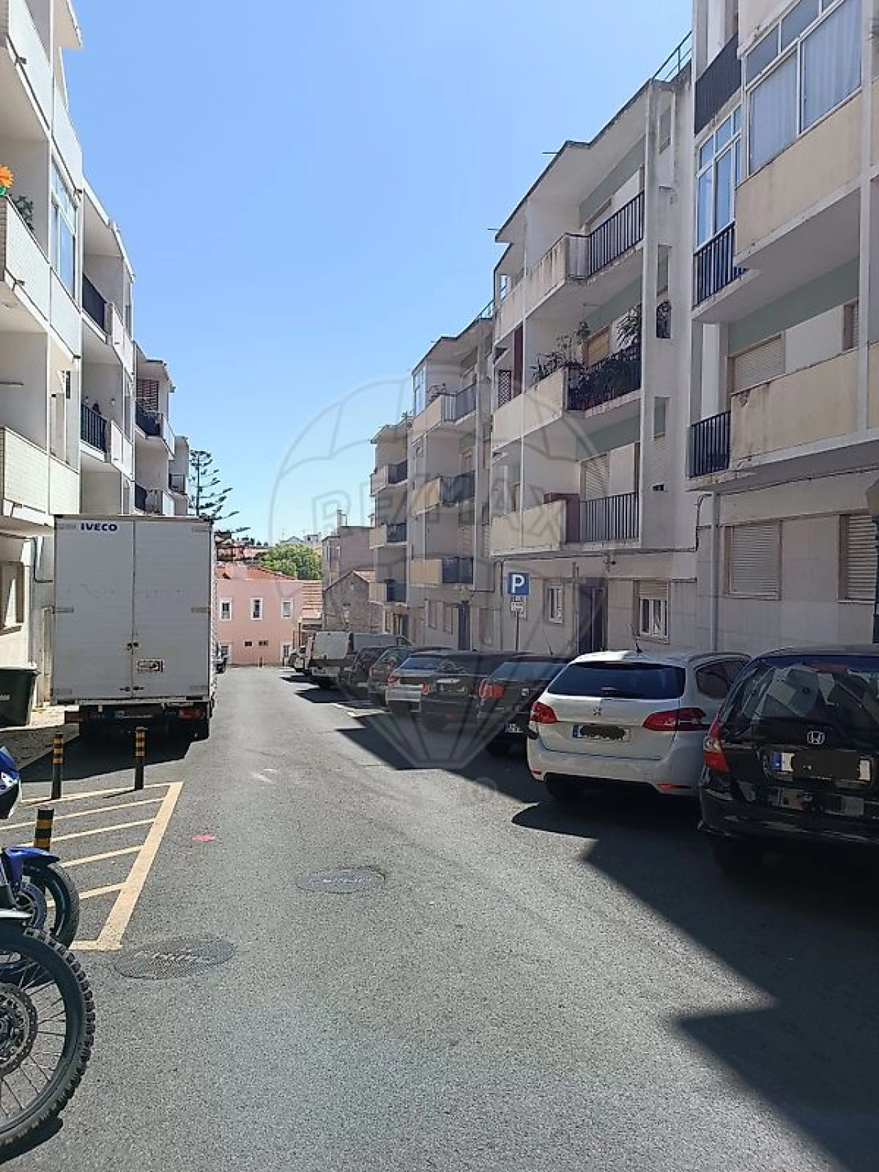 Apartamento T2 para Arrendamento em Ajuda Foto 3