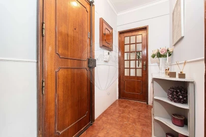 Apartamento T1 para Venda em Agualva e Mira-Sintra