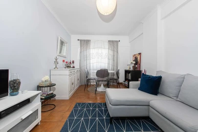 Apartamento T1 para Venda em Agualva e Mira-Sintra