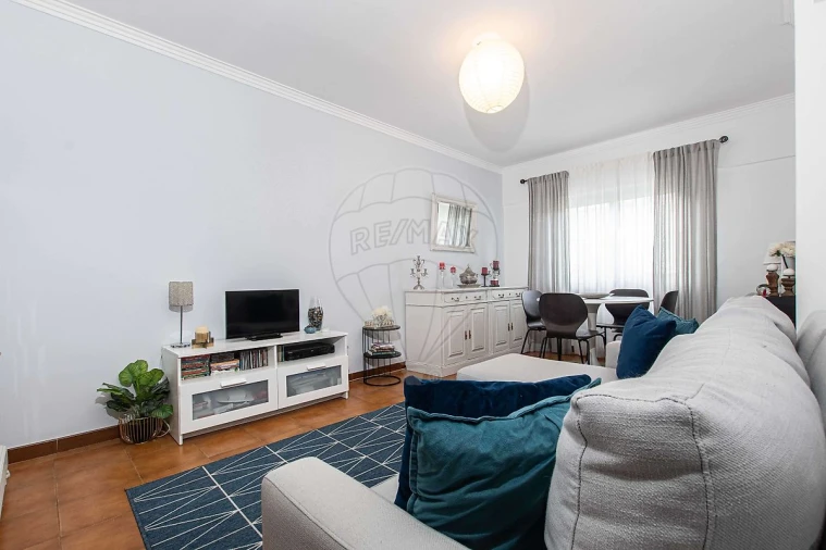 Apartamento T1 para Venda em Agualva e Mira-Sintra Foto 18