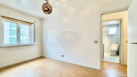 Apartamento T2 para Venda em Caparica e Trafaria