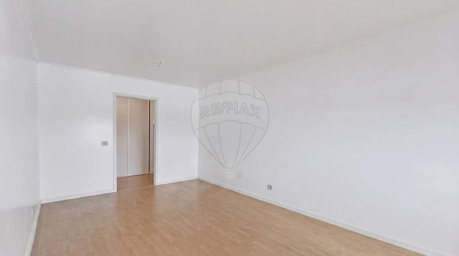 Apartamento T2 para Venda em Caparica e Trafaria Foto 12