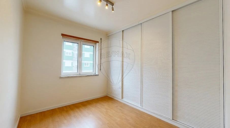 Apartamento T2 para Venda em Caparica e Trafaria Foto 15