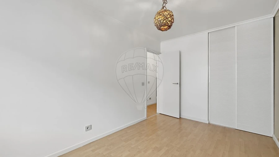 Apartamento T2 para Venda em Caparica e Trafaria Foto 9