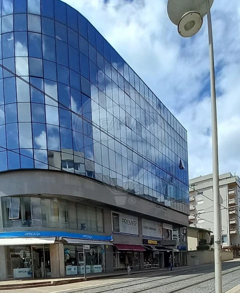 Escritório para Arrendamento em Cidade da Maia