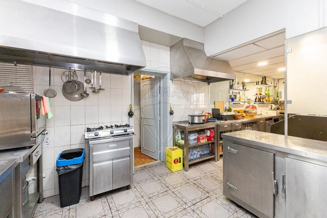 Negócio para Venda em Cidade da Maia Foto 19