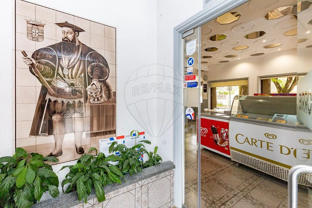 Negócio para Venda em Cidade da Maia Foto 2