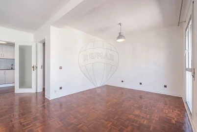 Apartamento T2 para Venda em Santo Antonio dos Olivais