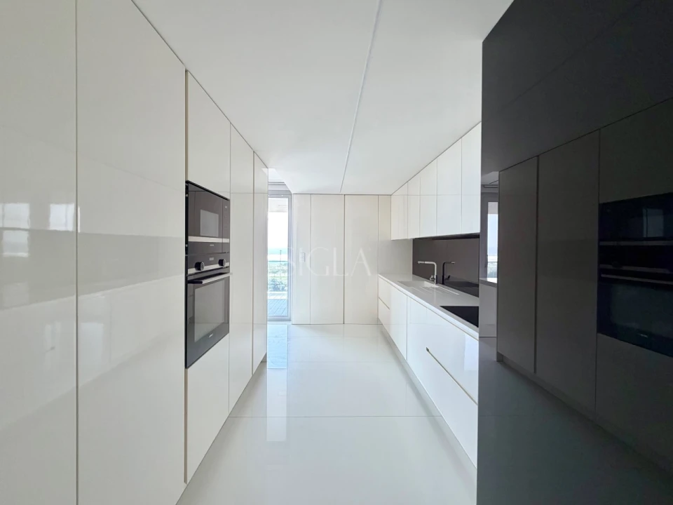 Apartamento T3 para Arrendamento em Canidelo Foto 13