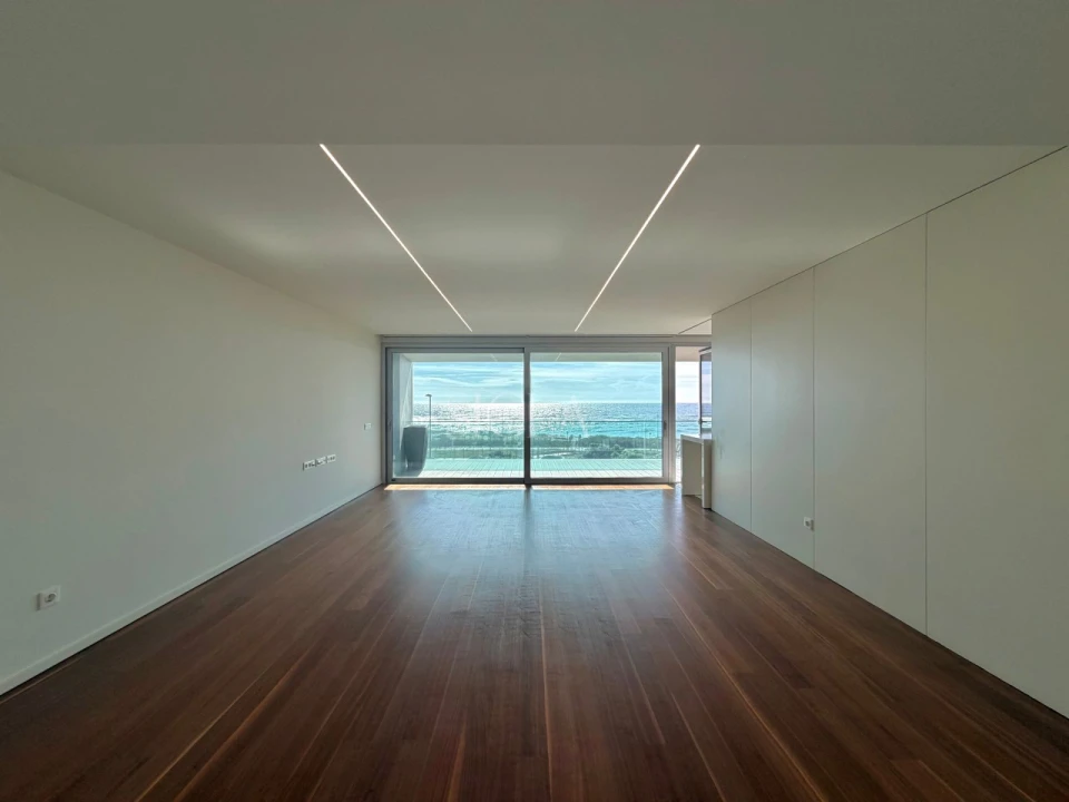 Apartamento T3 para Arrendamento em Canidelo Foto 4