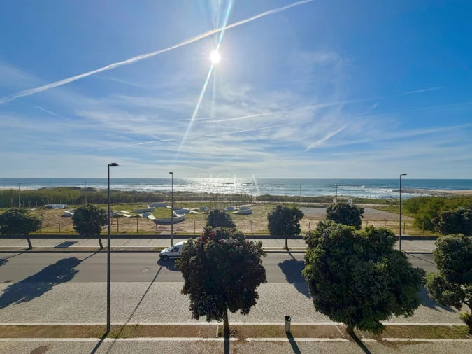 Apartamento T3 para Arrendamento em Canidelo Foto 8