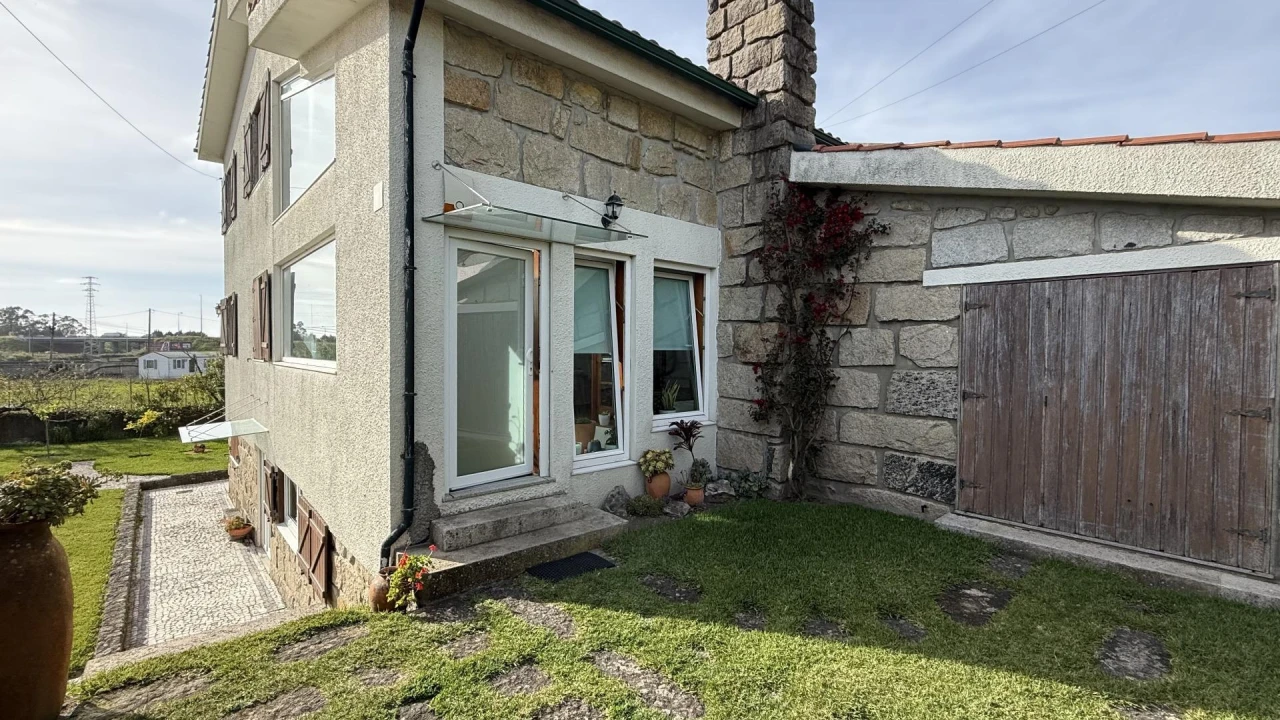 Moradia T4 para Venda em Póvoa de Varzim, Beiriz e Argivai Foto 1