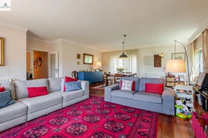 Apartamento T3 para Venda em Lordelo do Ouro e Massarelos