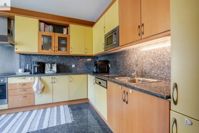 Apartamento T3 para Venda em Lordelo do Ouro e Massarelos