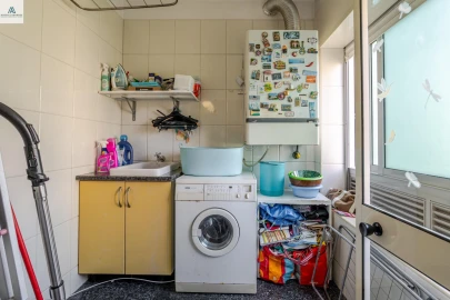 Apartamento T3 para Venda em Lordelo do Ouro e Massarelos