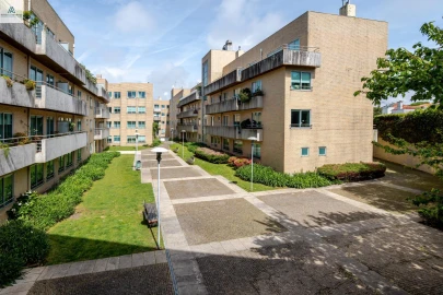 Apartamento T3 para Venda em Lordelo do Ouro e Massarelos