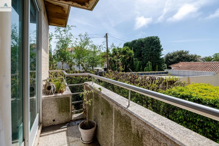 Apartamento T3 para Venda em Lordelo do Ouro e Massarelos Foto 12