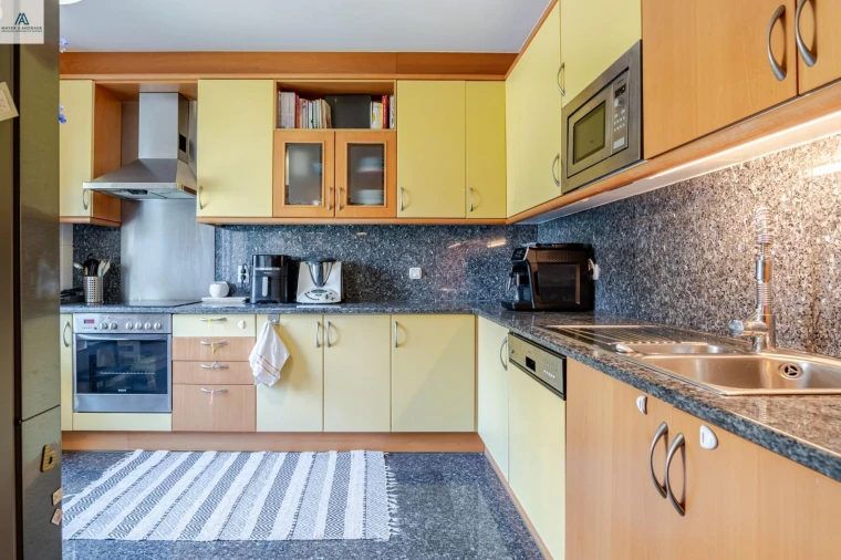 Apartamento T3 para Venda em Lordelo do Ouro e Massarelos Foto 14