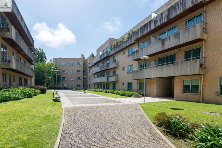 Apartamento T3 para Venda em Lordelo do Ouro e Massarelos Foto 48
