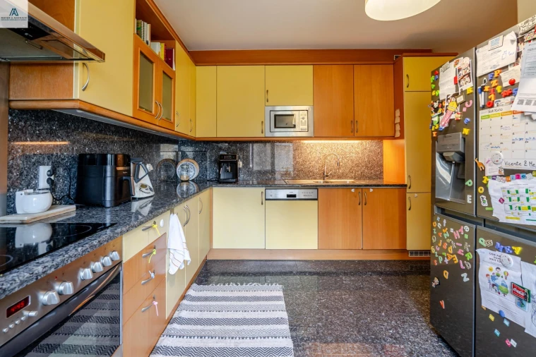 Apartamento T3 para Venda em Lordelo do Ouro e Massarelos Foto 16