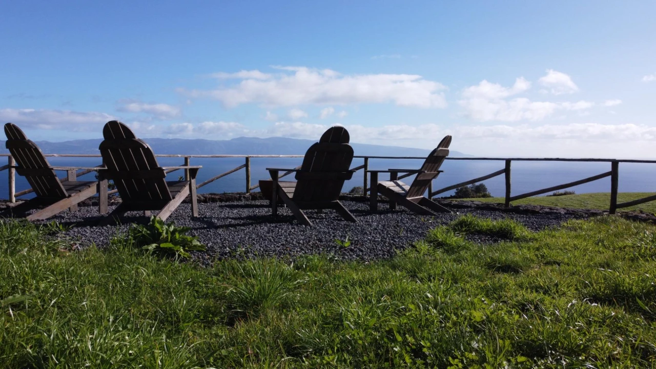 Moradia T3 para Venda em Ribeirinha Foto 13