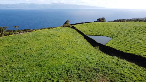 Moradia T3 para Venda em Ribeirinha