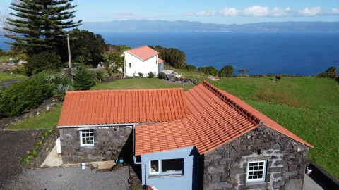 Moradia T3 para Venda em Ribeirinha