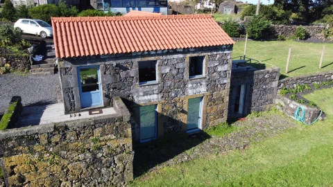 Moradia T3 para Venda em Ribeirinha